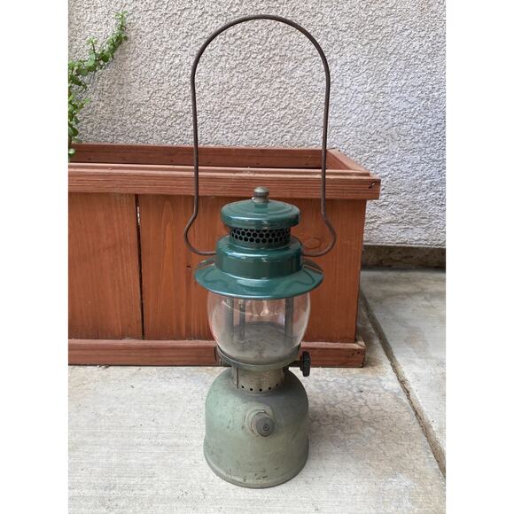 Coleman 242B Lantern Untested Parts or Repair Single Mantle 34B - Picture 2 of 4